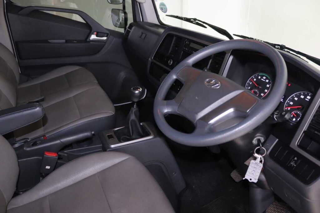 2022 HYUNDAI EX-8 A/C F/C D/S