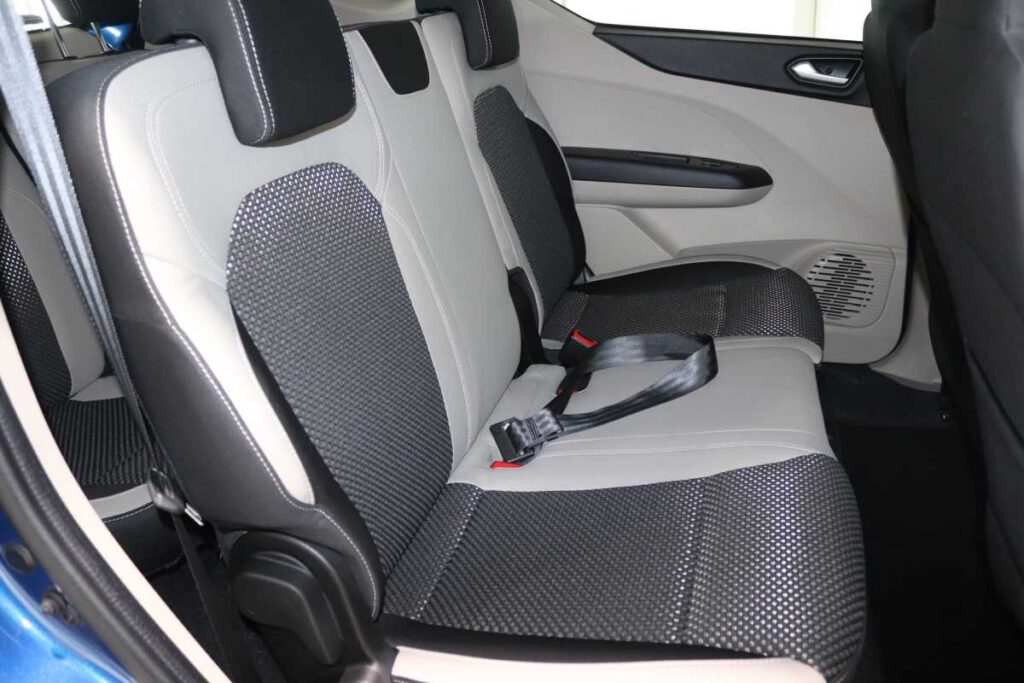 2024 RENAULT TRIBER 1.0 PRESTIGE / INTENS AMT