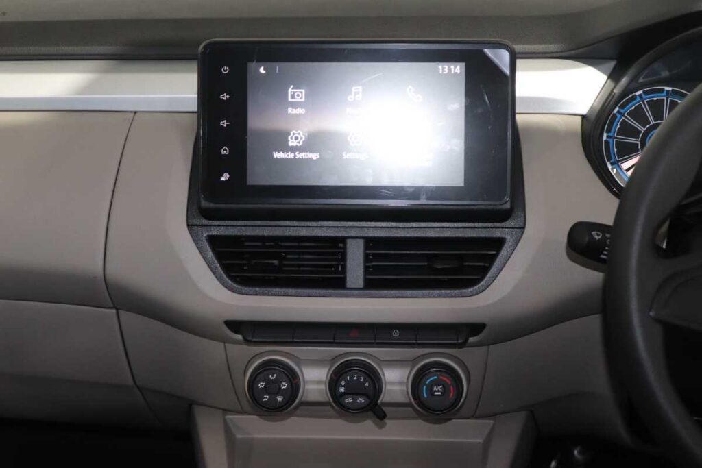 2026 RENAULT TRIBER 1.0 EVOLUTION