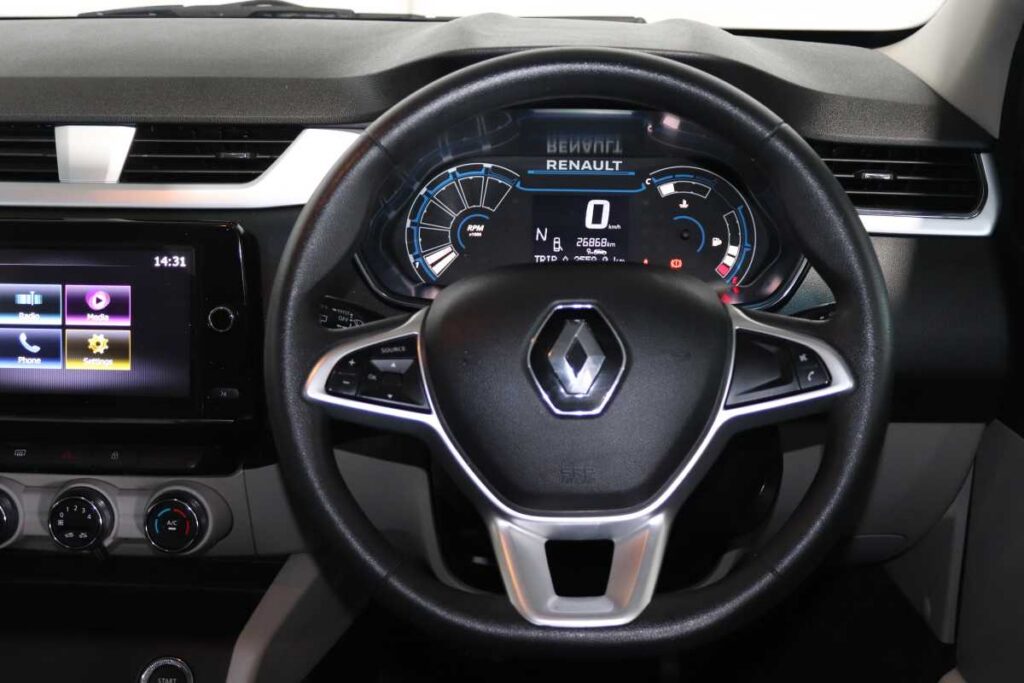 2024 RENAULT TRIBER 1.0 PRESTIGE / INTENS AMT