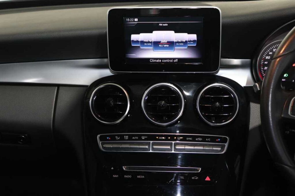 2017 MERCEDES-BENZ C200 A/T