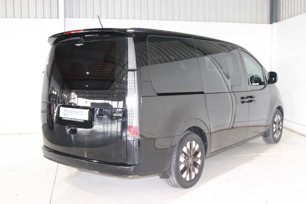 2023 HYUNDAI STARIA 2.2D LUXURY A/T