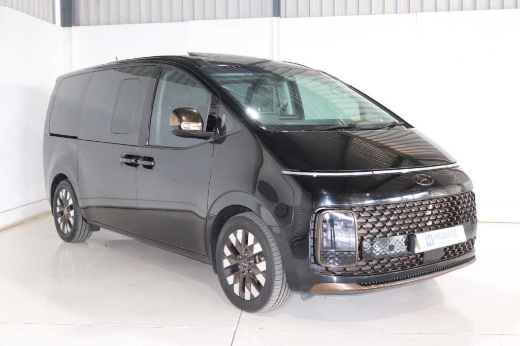 2023 HYUNDAI STARIA 2.2D LUXURY A/T