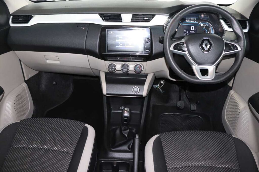 2024 RENAULT TRIBER 1.0 PRESTIGE / INTENS AMT