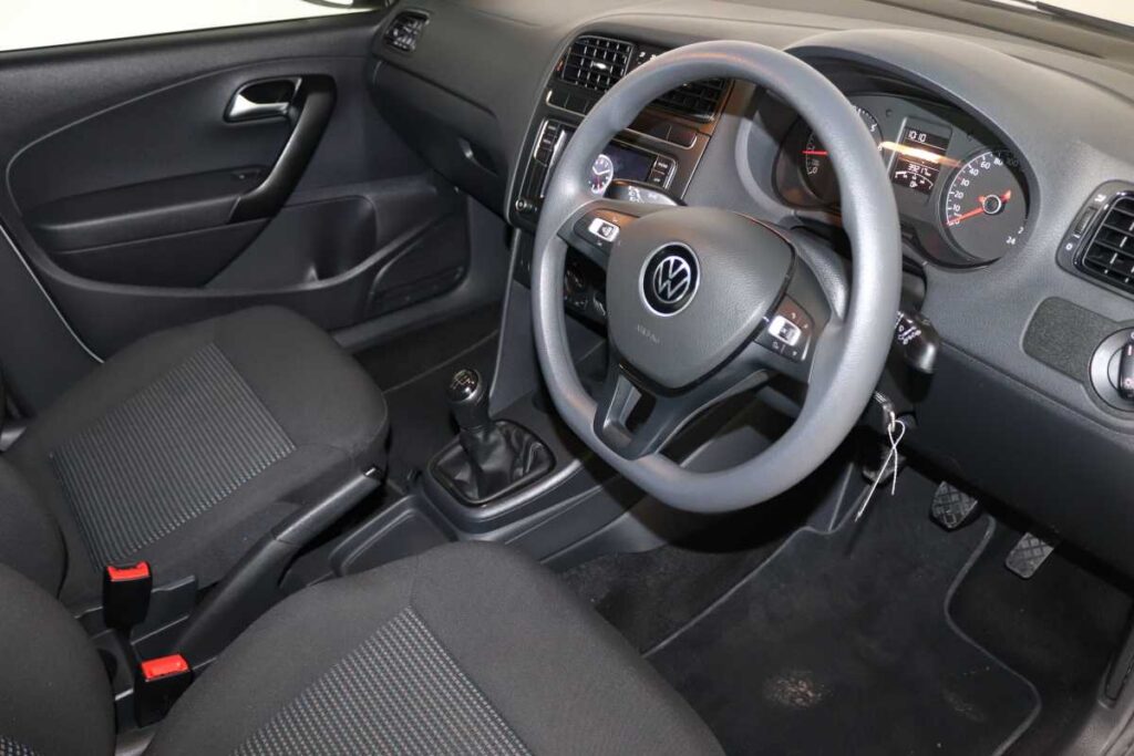 2025 VOLKSWAGEN POLO VIVO 1.4 COMFORTLINE (5DR)