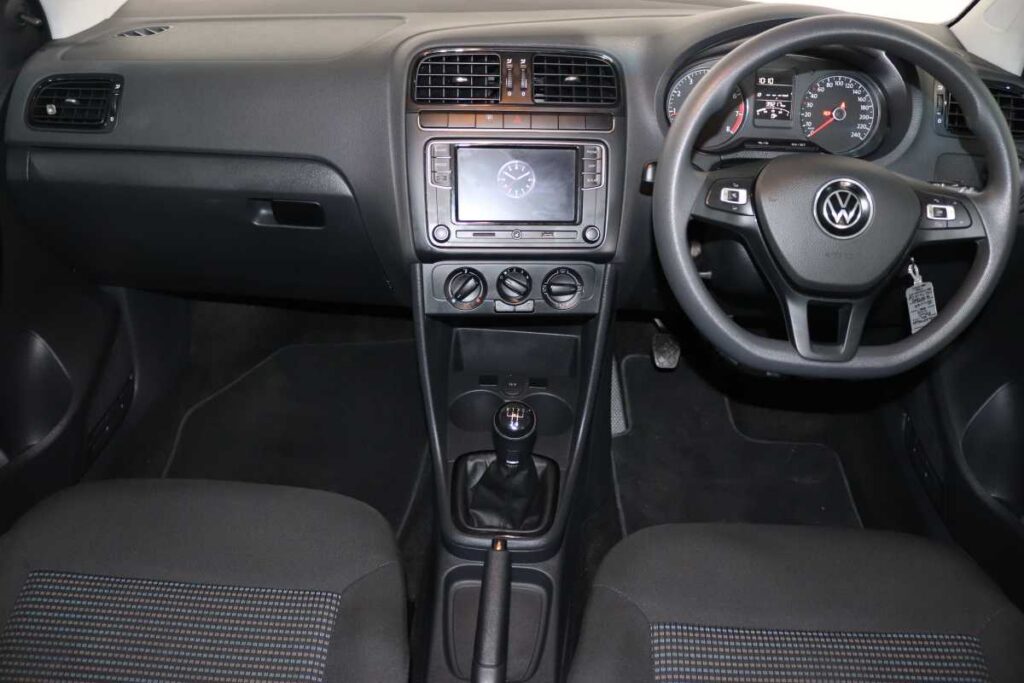 2025 VOLKSWAGEN POLO VIVO 1.4 COMFORTLINE (5DR)