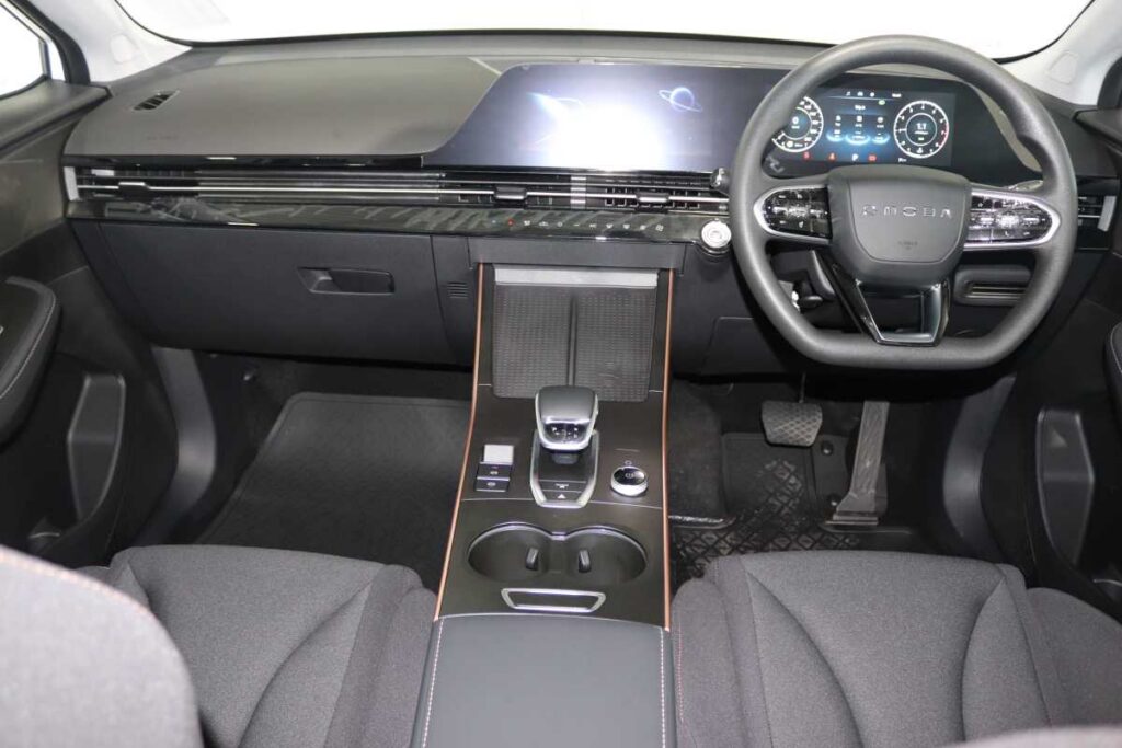 2026 Omoda C5 1.5T STREET PLUS