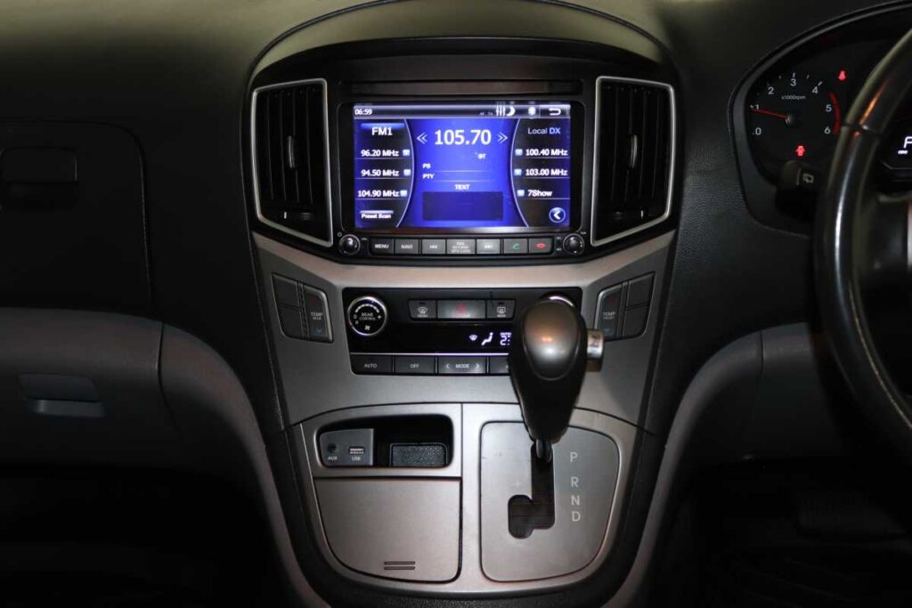 2018 HYUNDAI H-1 2.5 CRDI A/T/ 2.5 ELITE A/T