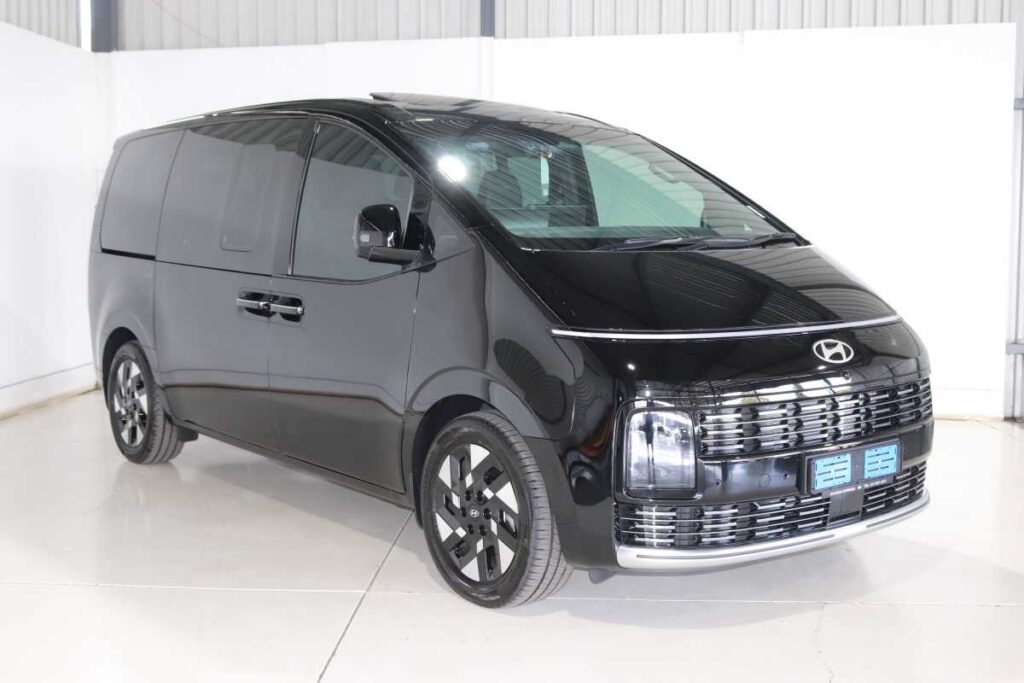 2026 HYUNDAI STARIA R2.2 LUXURY A/T (9 SEAT)