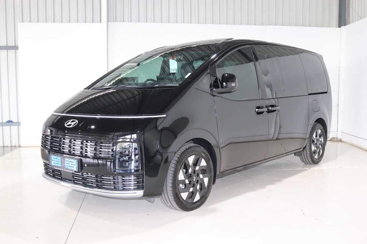 2026 HYUNDAI STARIA R2.2 LUXURY A/T (9 SEAT)